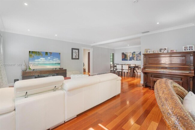Photo - 412 Gerona Ave