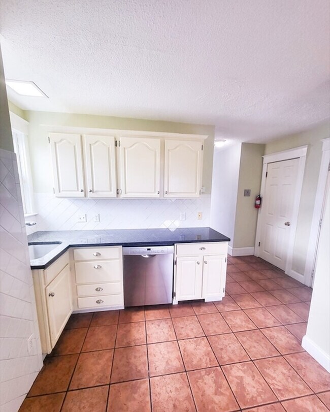 Photo - 105 Eutaw St Unidad EAST BOSTON 2 BEDROOM