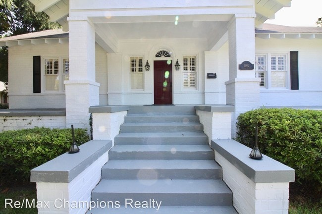 Photo - 5 br, 3 bath House - 1302 Munro Ave