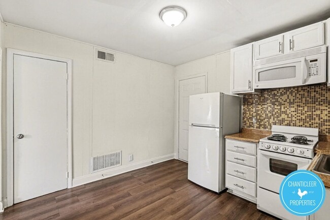 Photo - 115 Florence St Unit 7