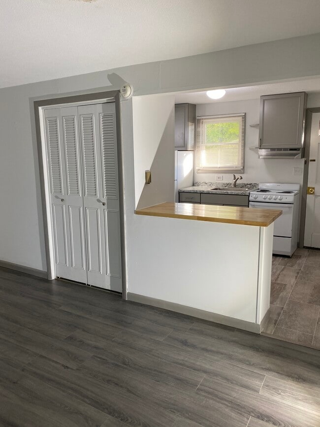 Thamesport Apartments For Rent in Groton, CT