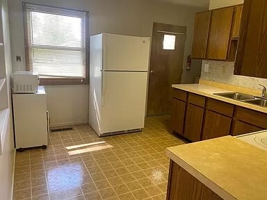 Photo - 128 N Beech St