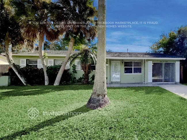 Building Photo - 8380 Jacaranda Ave