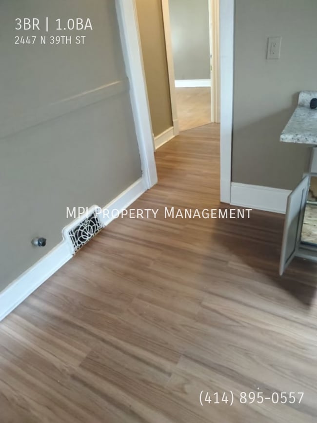 Photo - 2447 N 39th St