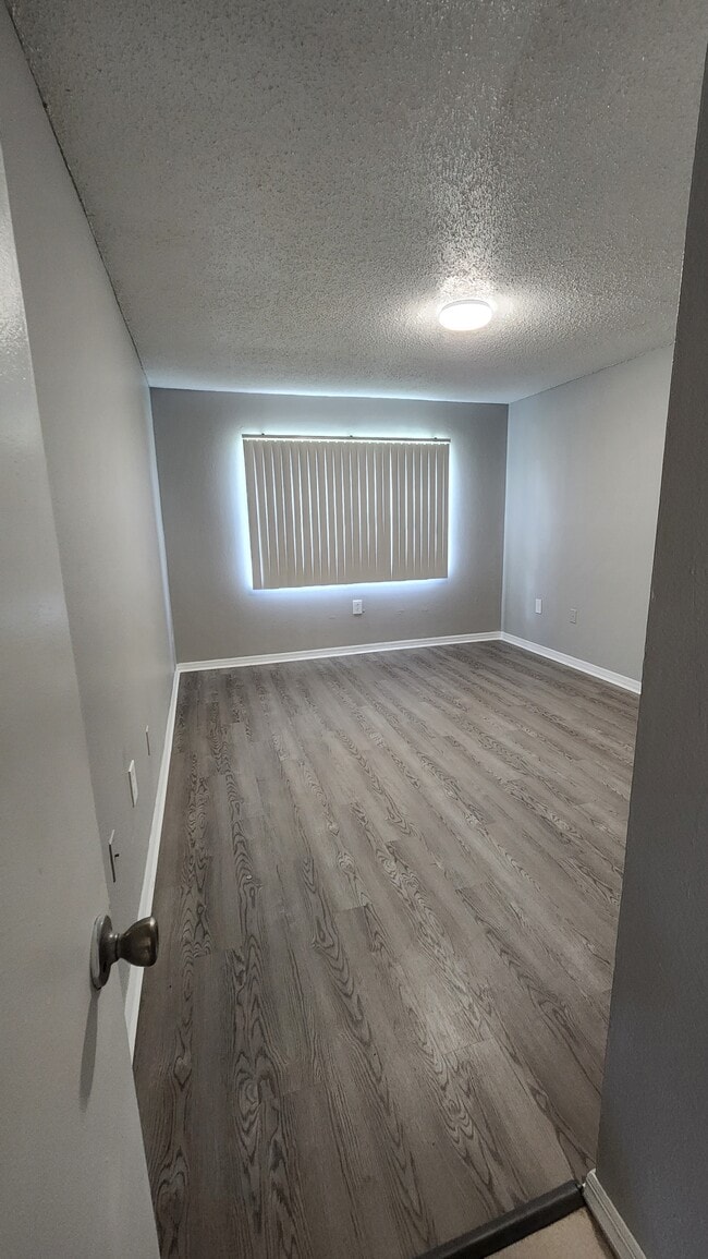 2x1.5 bedroom 2