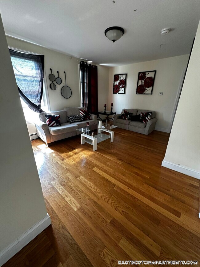 Photo - 30 Wordsworth St Unit 2