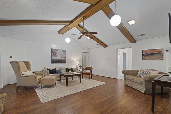 Photo - 1108 Waterview Ln Casa