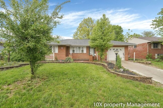 Photo - 2892 Longfield Rd House