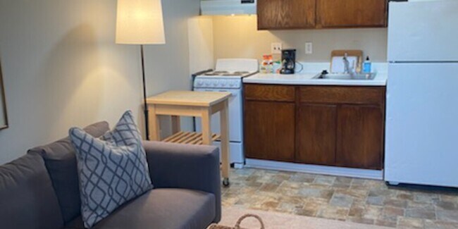 Montessori Living