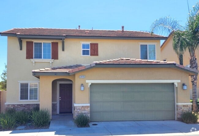 Building Photo - Canyon Hills 2 Story, 4BD, 2.5BA Lake Elsi... Rental
