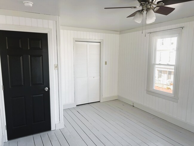 Photo - 241 Market St