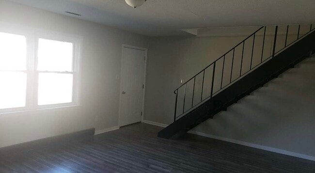 Photo - 1950 Park Ave