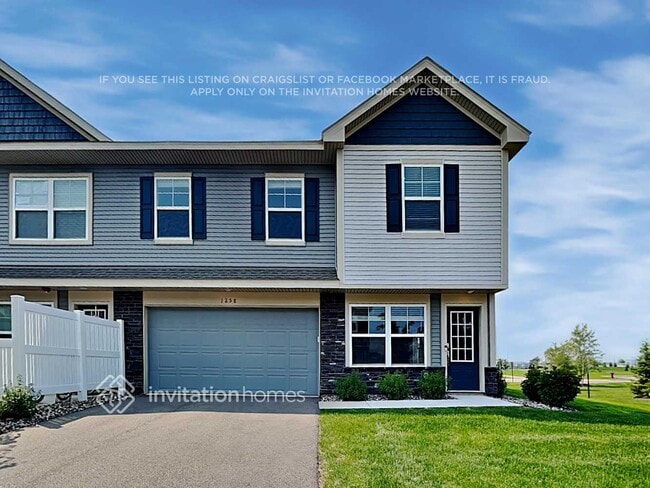 Photo - 1258 Upper 142nd St E