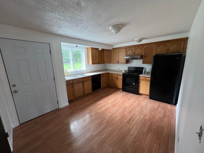 Building Photo - 2881 Kittering Rd Unit 2 Rental