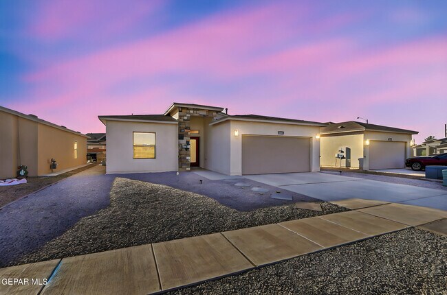 Photo - 11965 Mountains Pl