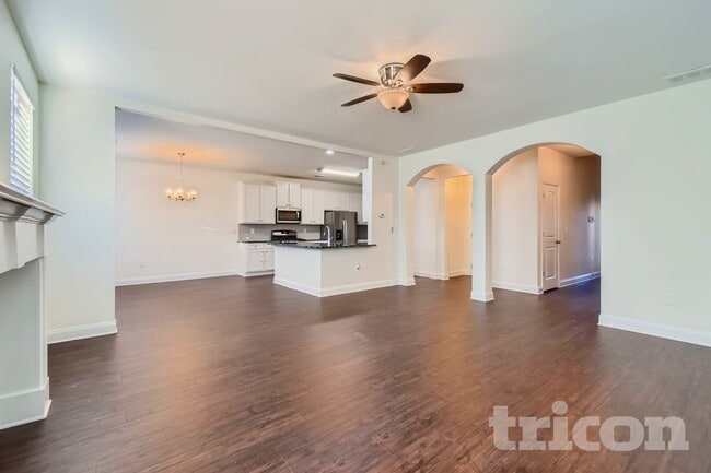 Photo - 533 Sprayberry Dr