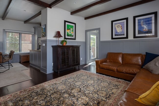 907 Rachel Ct