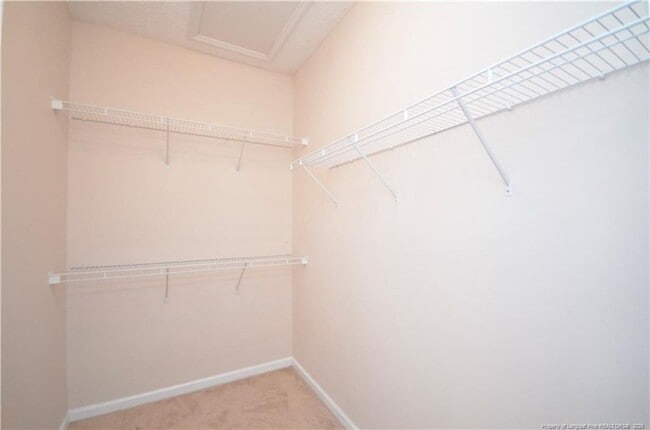 Photo - Well maintained 2nd-story condo