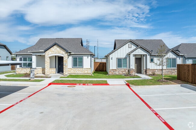 Alternar - Avilla Boat Club