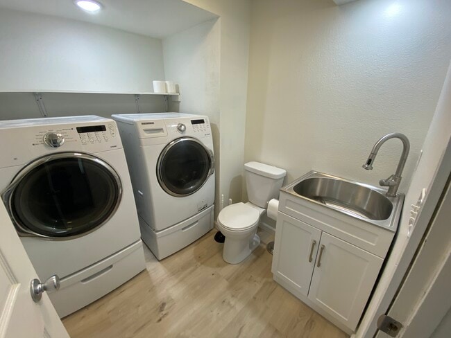 Photo - 5422 Larkspur Cir