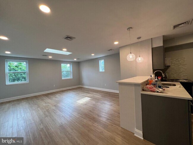 Photo - 1939 Mt Vernon St