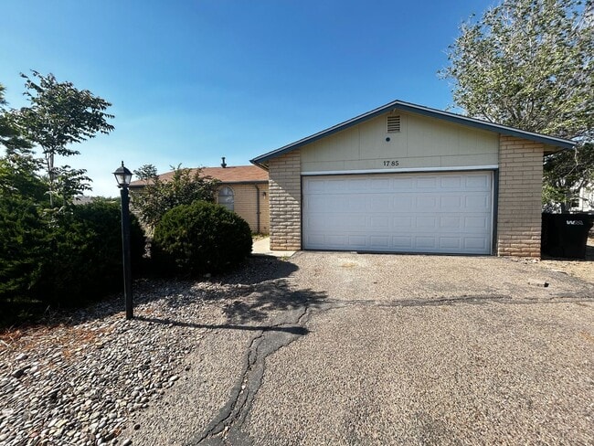 Photo - Move in Special Beautiful 3 Bedroom 2 Bathroom 2 Car Garage