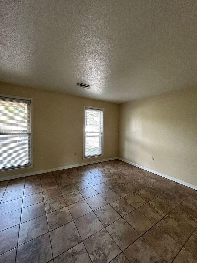 Photo - Available Now 3Br Townhome Ashely Villas