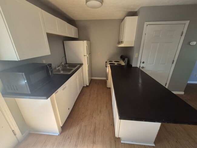 Photo - 105 Williams St Unit 105 Williams Street  #3