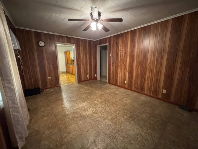 529 Terrebonne St
