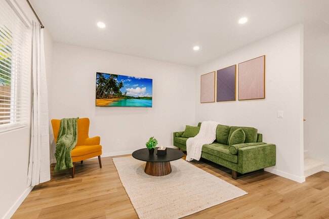 Building Photo - 3202 NW Division St Unit ID1334339P