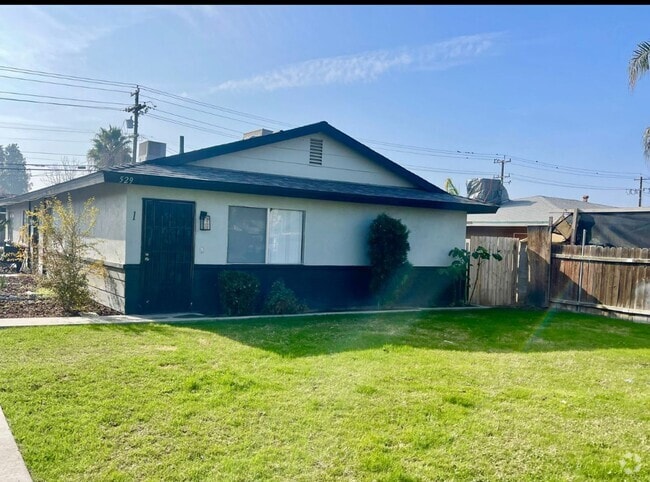 Building Photo - 529 Knotts St Unit 529 Knotts #2 Rental