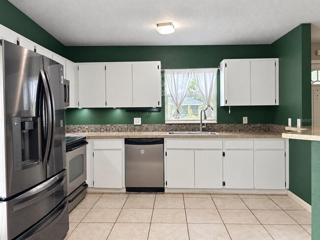 9620 N Connechusett Rd