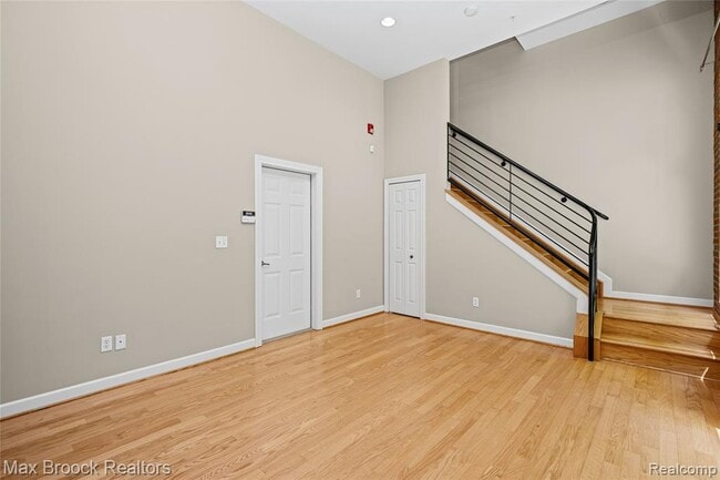 Photo - 420 Lewis Ct