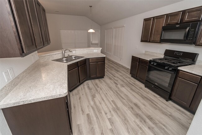Building Photo - 21615 Tea Tree Olive Pl Rental