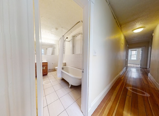 Photo - 433 Cambridge St Unit 4