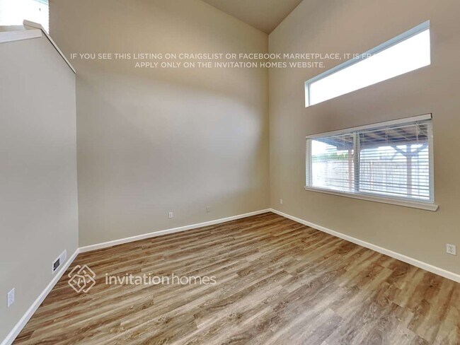 Photo - 19936 14th Ave E