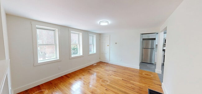 Building Photo - 38 Gibson St Rental