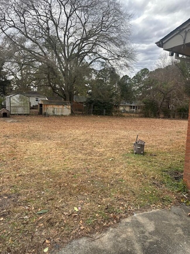 Photo - 1228 York St