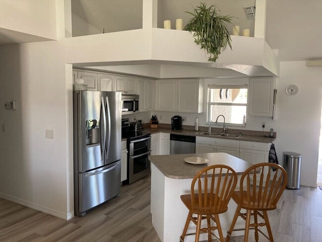 Photo - 818 SW 8th Pl