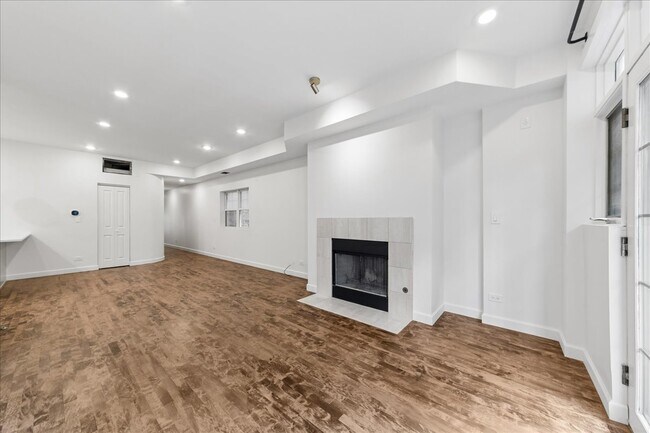 Photo - 1046 W Fulton Market Unit 3