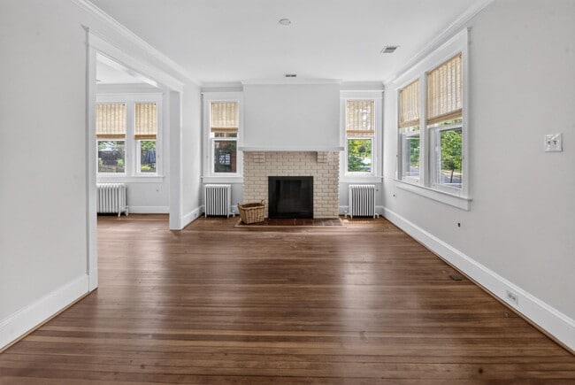 Photo - 7013 Maple Ave