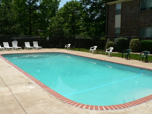 Yorktowne Apartments