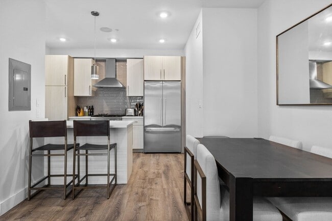 Photo - 176 Humboldt Ave Unit 2