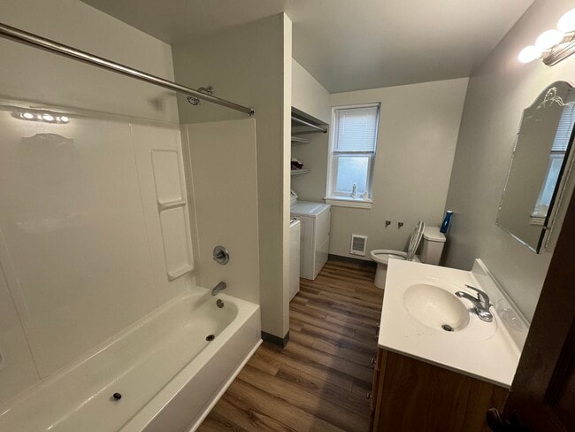 Photo - Comfortable 2nd Floor Apartment