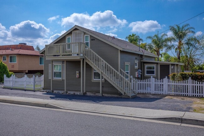 Photo - mar130 Unidad 130 1/2