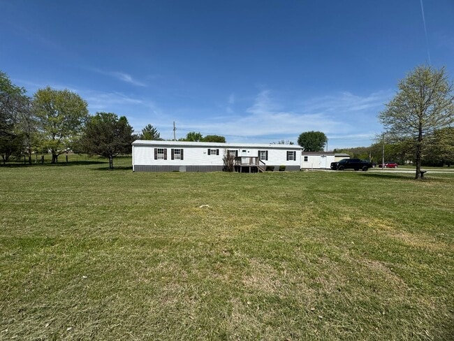 Building Photo - 3 Bed 2 Bath Home in Norene