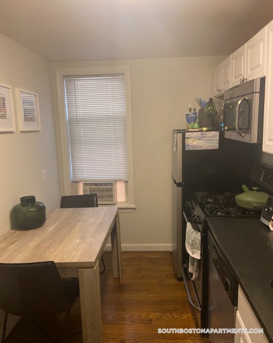 Photo - 38 L St Unit 1