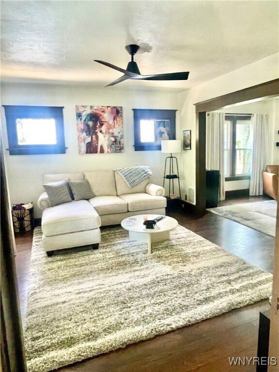 Photo - 141 Parkwood Ave