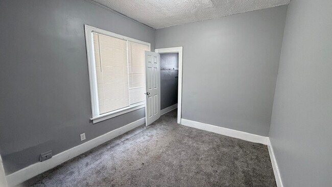 Photo - 4667 Beniteau St