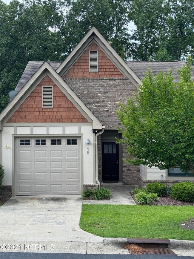Building Photo - 15 Elk Ridge Ln Rental